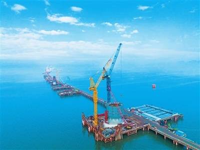 黃茅海項目施工現(xiàn)場。 珠海特區(qū)報記者 李建束 通訊員 馮珠仔 攝