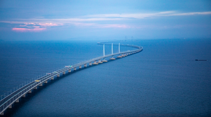 通關暢、人氣足！港珠澳大橋珠海公路口岸車流量連創(chuàng)新高