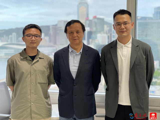李小加與南方報(bào)業(yè)記者