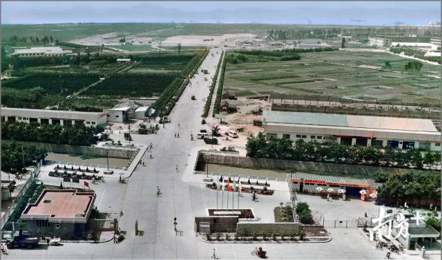 1984年，汕頭迎賓路，兩旁是大片農(nóng)田。