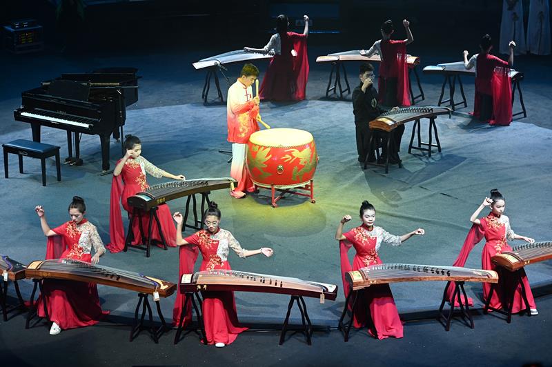 2024年1月21日，廣州，“第二屆粵港澳大灣區(qū)青少年音樂周”頒獎(jiǎng)典禮在廣州融創(chuàng)大劇院舉行。
