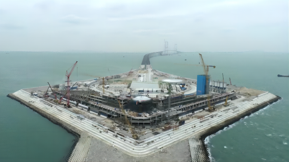 深中通道西人工島建設現(xiàn)場。