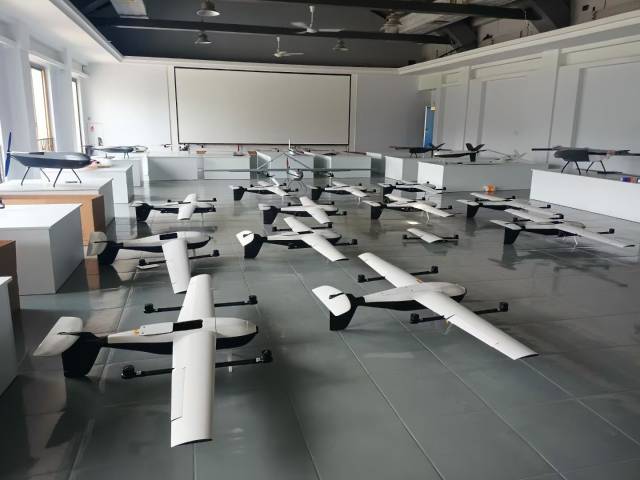 肇慶本土企業(yè)凌飛航空專注于無人飛行器研發(fā)，是一家科技型成長企業(yè)。凌飛航空供圖