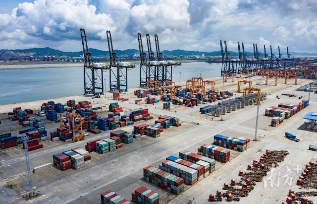 今年前7個月，廣東對非洲進口353.7億元，同比增長1.9%。
