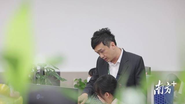 琴澳工作人員雙向交流學(xué)習(xí)，更好推動琴澳一體化發(fā)展。