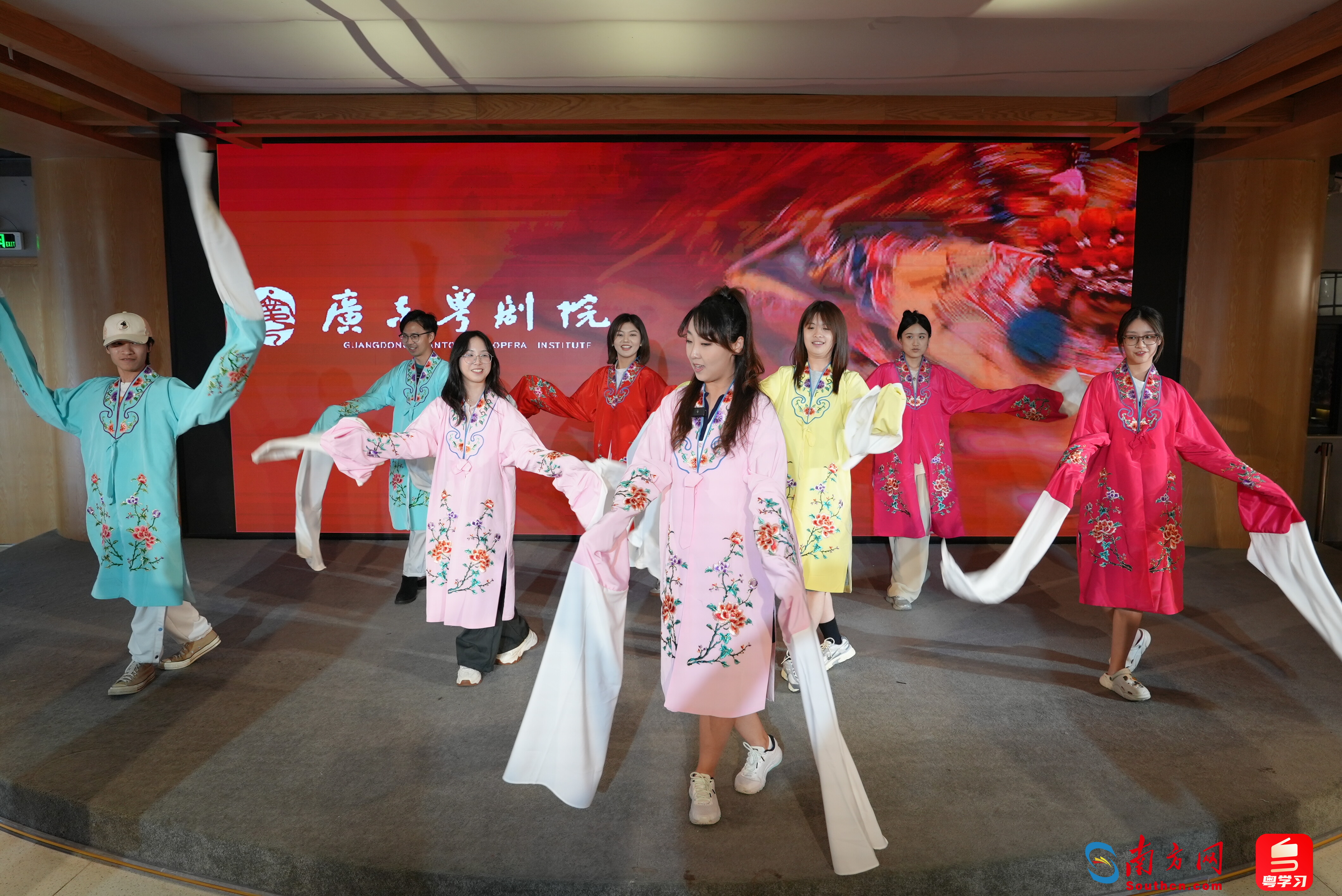 從廣州出發(fā)，灣區(qū)青年感受嶺南文化魅力