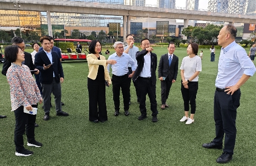 國家體育總局考察團實地考察場地設施。十五運會及殘?zhí)貖W會澳門賽區(qū)籌備辦公室供圖