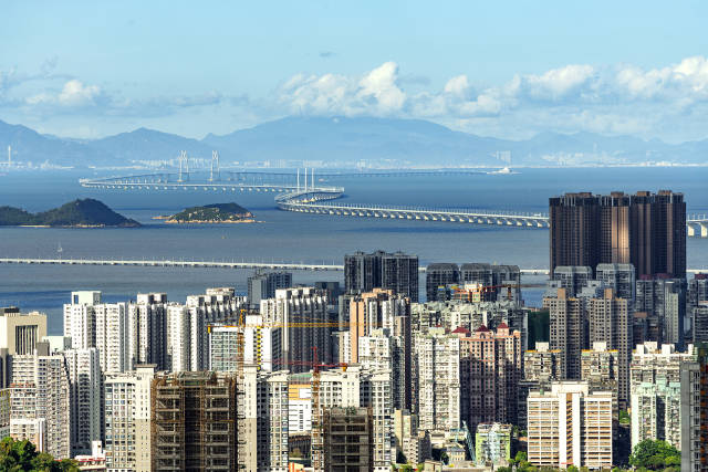 粵港澳大灣區(qū)諸城不斷突破地理界限，城市邊界日益模糊甚至趨于“消失”，看起來如同一座城市。來源：視覺中國