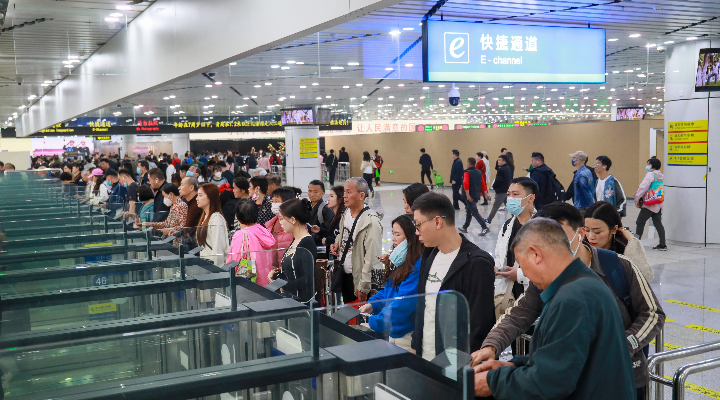 澳門(mén)回歸祖國(guó)25年往來(lái)珠澳人員總量近28億人次