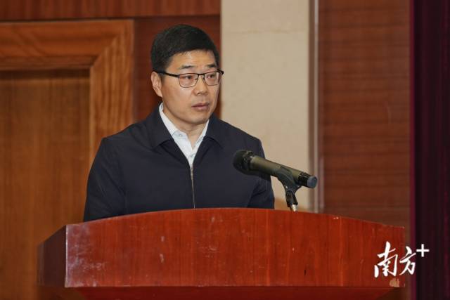 中國籃協(xié)主席郭振明。