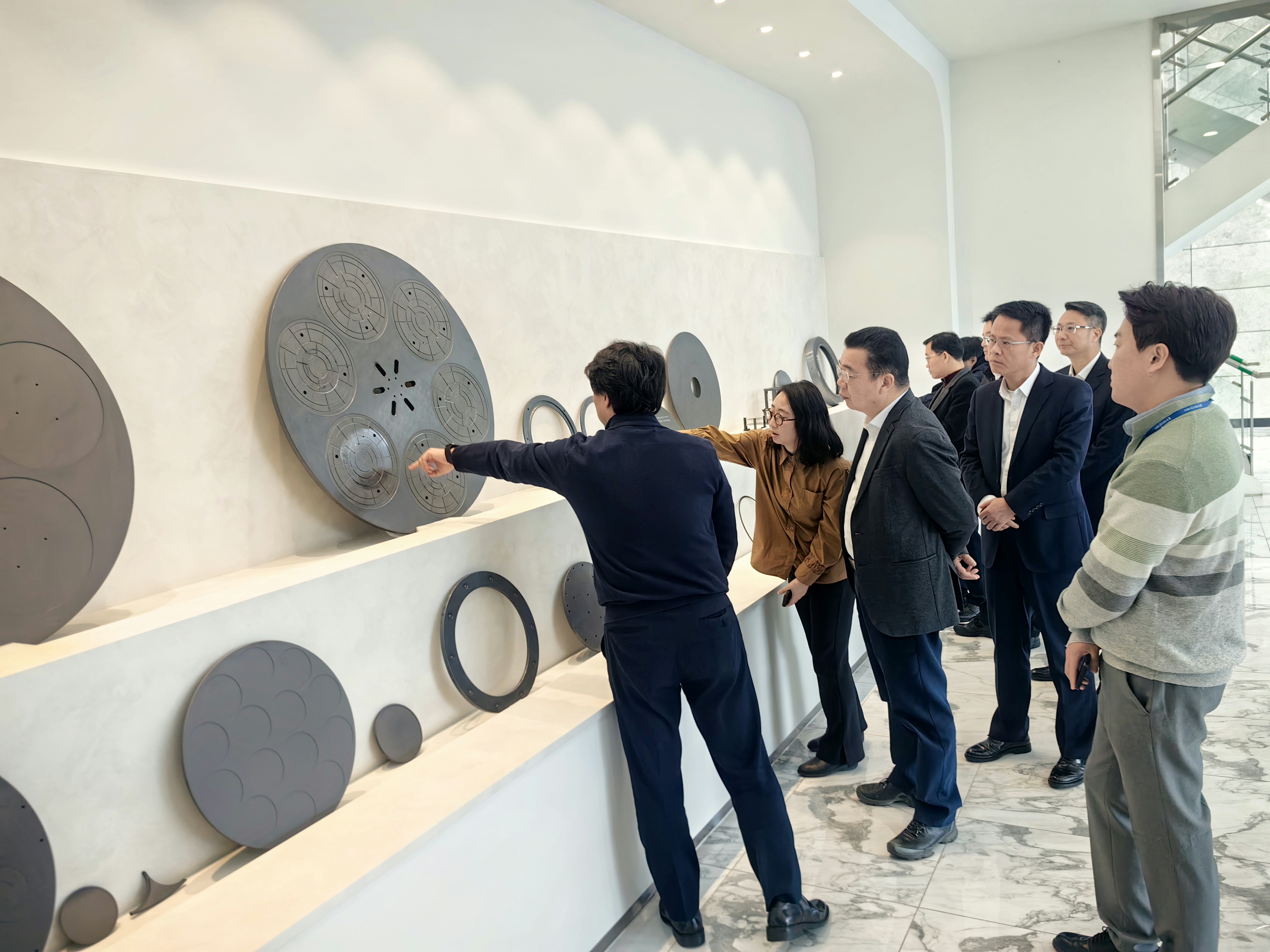 佛山市領導率隊赴韓國進行交流推介。/佛山市發(fā)展和改革局供圖