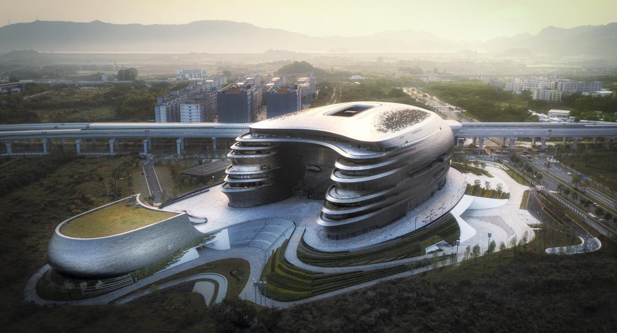  位于深圳光明科學(xué)城核心位置的深圳科學(xué)技術(shù)館。