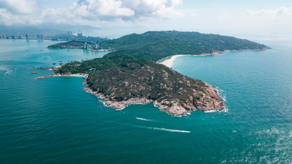 這是無人機(jī)拍攝的廣東惠州海龜灣。新華社記者 李嘉樂 攝