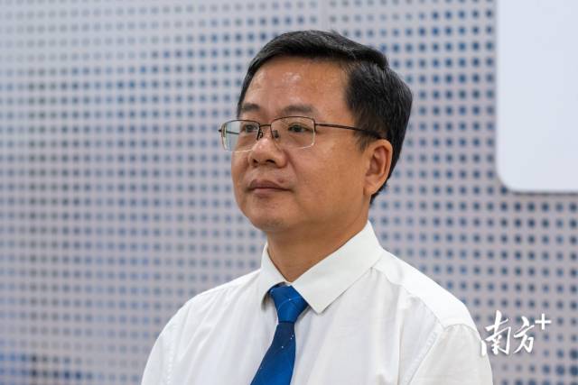 廣州市執(zhí)委會數字技術部副部長、廣州市政務服務和數據管理局總工程師李剛