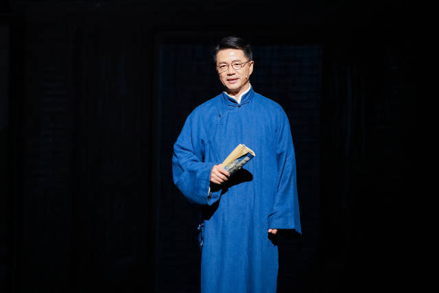 國(guó)家話劇院話劇《四世同堂》劇照。
